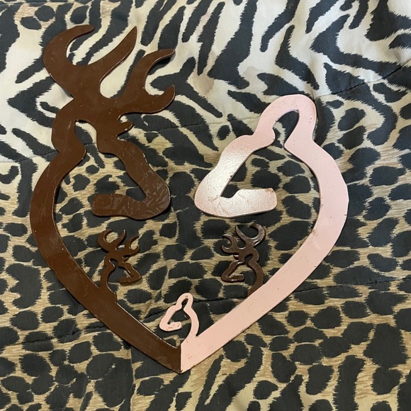Browning Deer Heart Metal Wall Decor Pink Brown Buck Doe Love Home Art - Picture 1 of 6